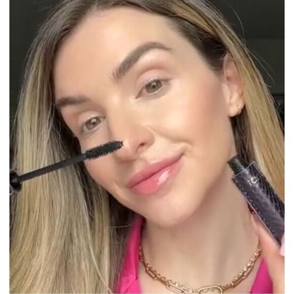 NWT- Tarte-lights, camera, lashes™ 4-in-1 mascara- Black - Picture 3 of 10